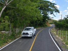 Obras Públicas entrega carreteras en Monte Plata