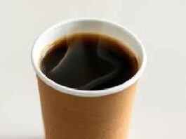 Estudio revela peligro de bebidas calientes en vasos de papel